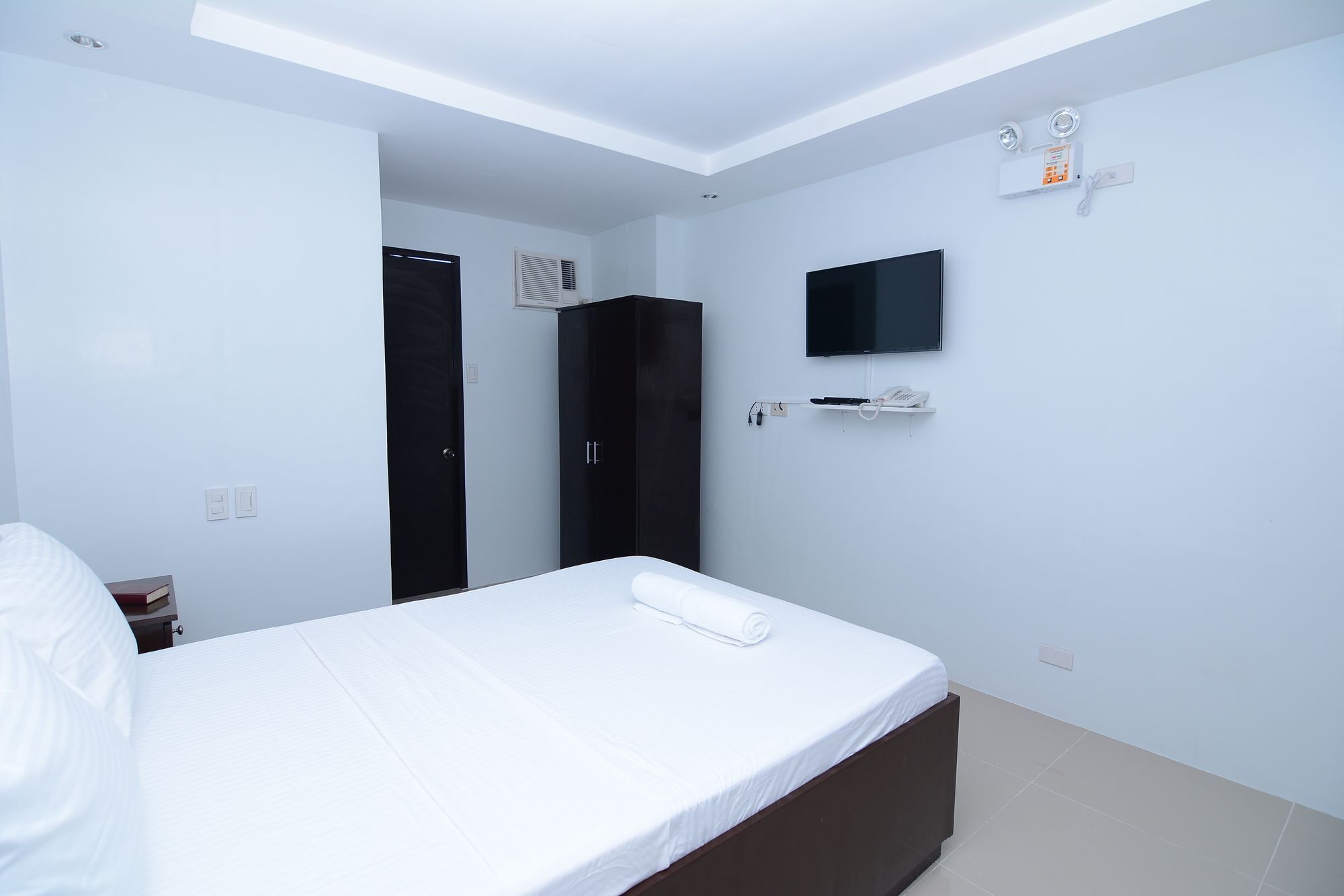 Oyo 697 Obrero Suites Davao City Eksteriør bilde
